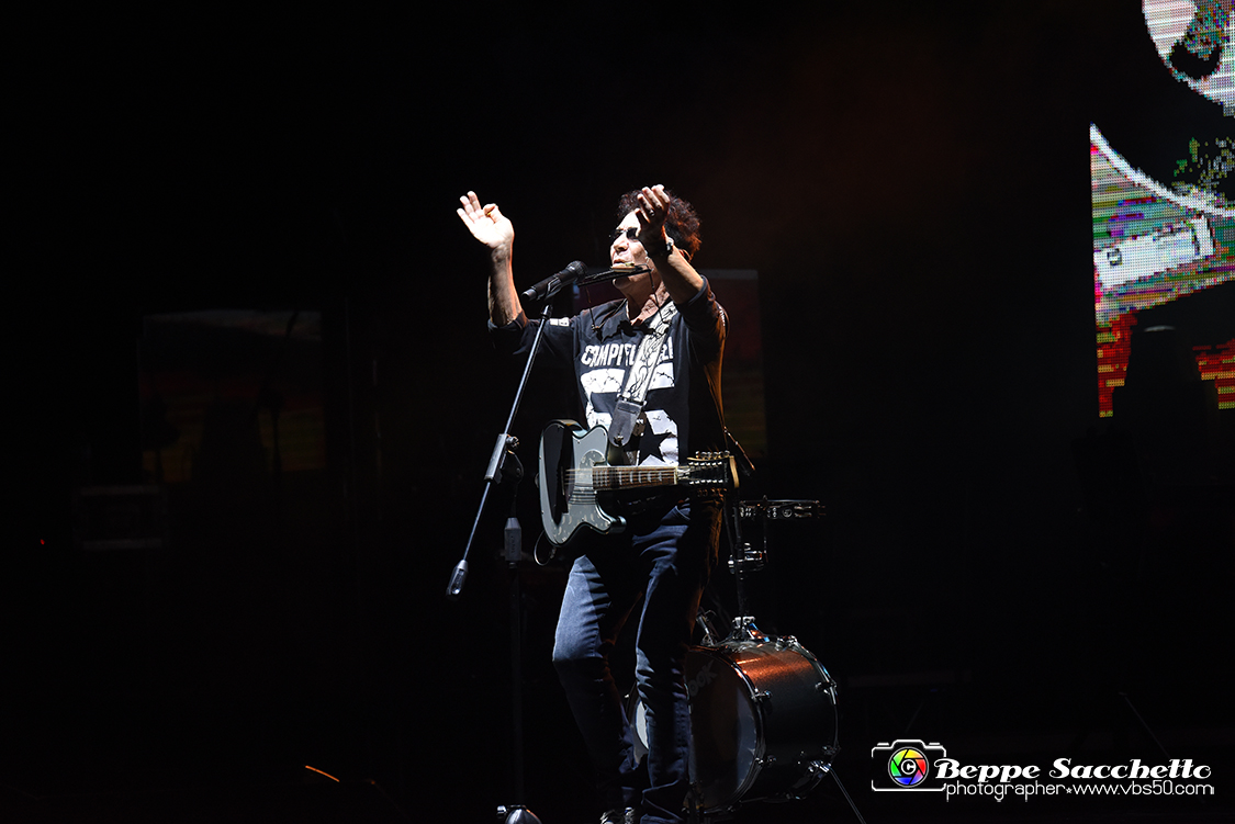 VBS_4013 - Concerto Edoardo Bennato - Peter Pan Rock 'n' Roll Tour.jpg